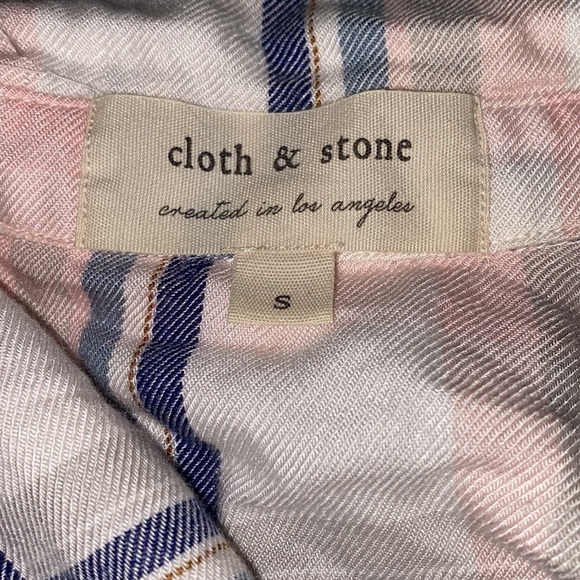 Cloth & Stone Frayed Hem Button Down Flannel Shirt | Size Small - Picture 6 of 8